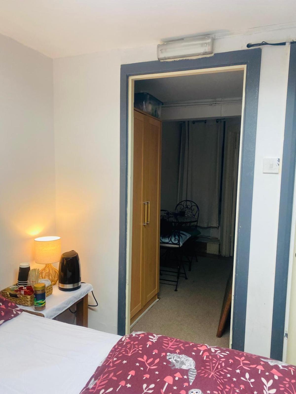 Cozy Studio Opposite Chelsea Stadium London Eksteriør bilde