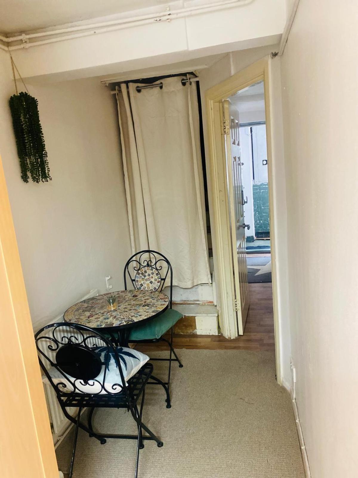 Cozy Studio Opposite Chelsea Stadium London Eksteriør bilde